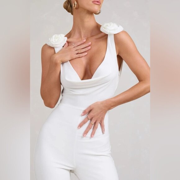 WHITE COWL-NECK JUMPSUIT WITH CORSAGES AND LACE DETAIL - Picture 4 of 9